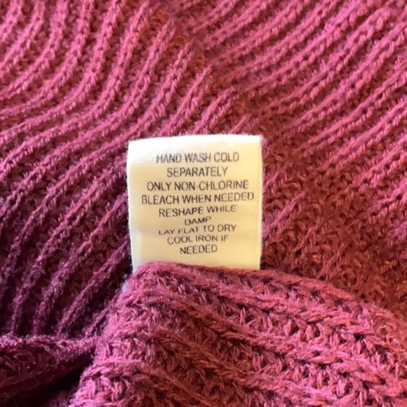 Red Cowl Neck Sweater with Turtleneck Style - Picture 7 of 7